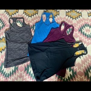 Lululemon tank lot